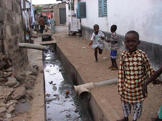 Urban sanitation in Ghana. Photo: Marieke Adank/IRC